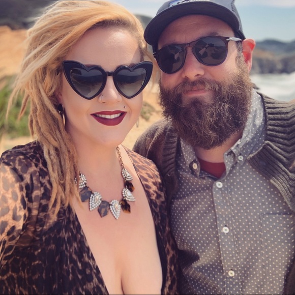 Meet your Posher - Picture 10 of 15